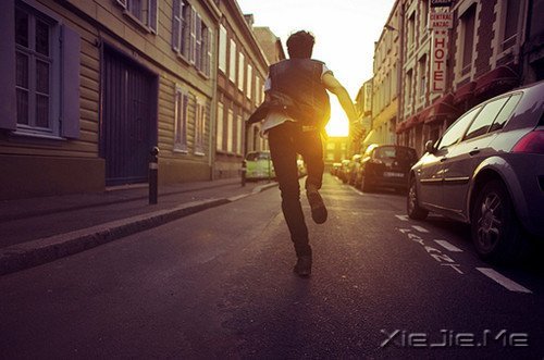 晚安心语:谁经得起浮华的绚烂,谁就经得起流年的平淡 (9)